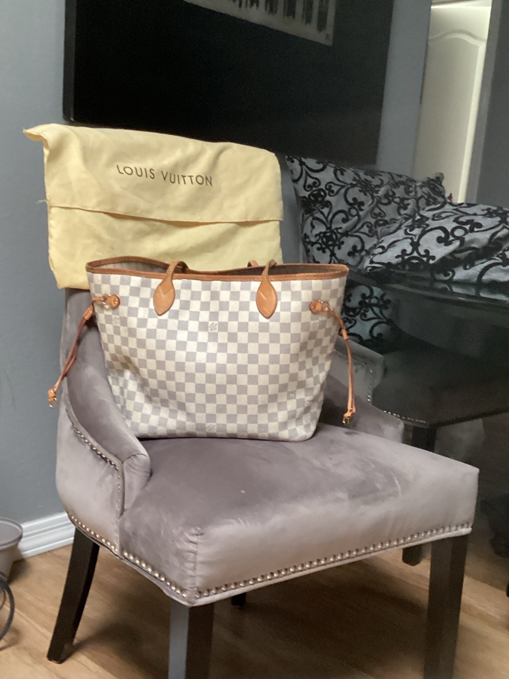 Louis Vuitton Damier Azur Canvas Neverfull Tote - White & Tan